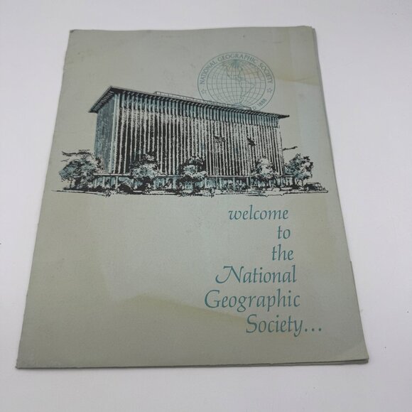 Vintage National Geographic Society Welcome Folder With Inserts - Picture 1 of 5